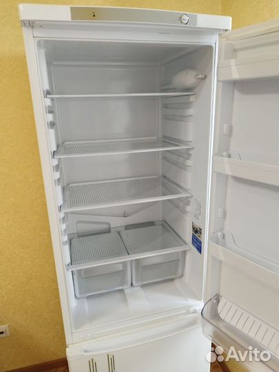 Холодильник indesit