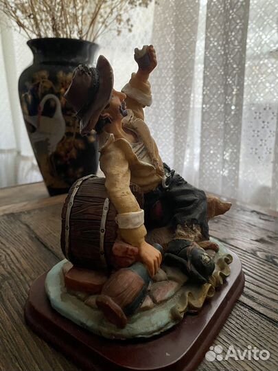 Статуэтки из полистоуна коллекционная