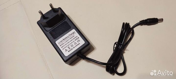 Зарядное устройство для литий-ионных аккумуляторов