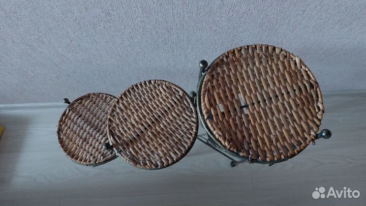 Подставка для цветов напольная