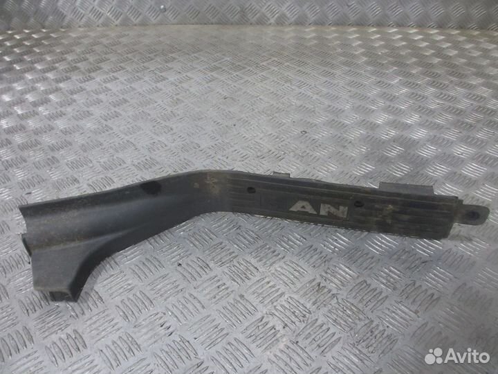 Накладка порога внутренняя левая MAN 81615100791