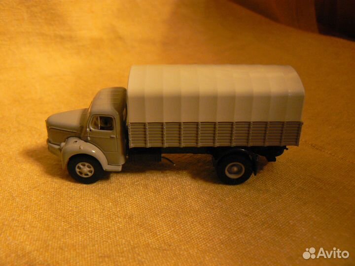 Продаются модели автомашин 187