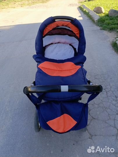Коляска новая