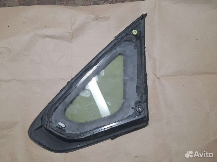 Форточка левая Nissan Almera G15 2012