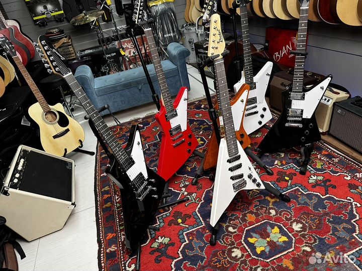 Электрогитара для начинающих