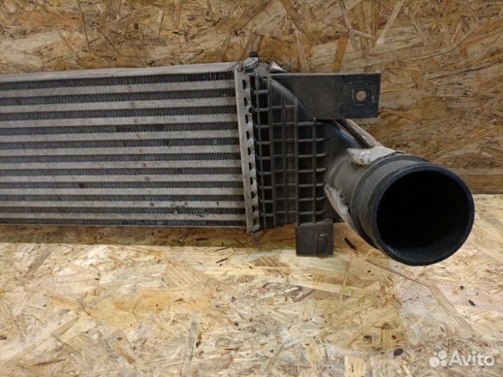 Интеркулер передний Ford Explorer U502 T20hdtx