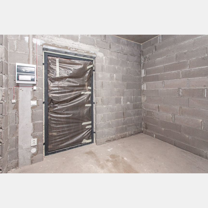 3-к. квартира, 100 м², 13/18 эт.