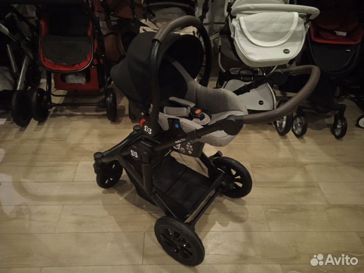 Коляска для новорожденных