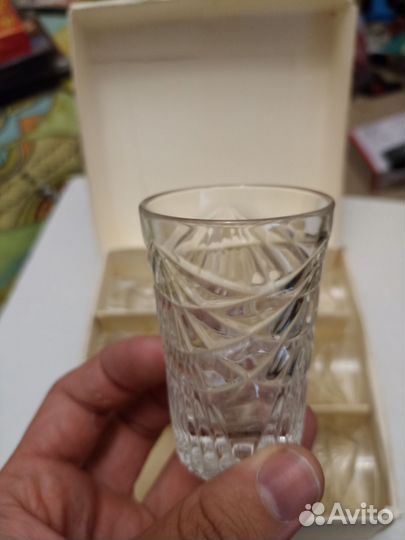 Набор хрустальных рюмок