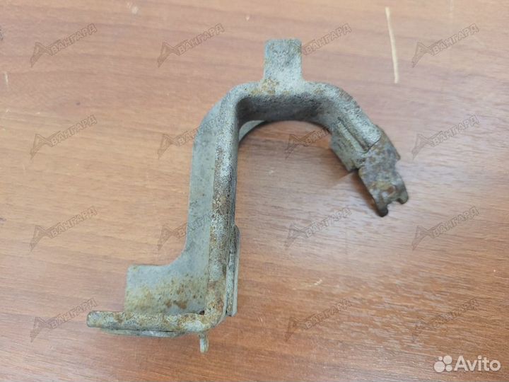 Кронштейн проводки Nissan Tiida С11 2004-2014