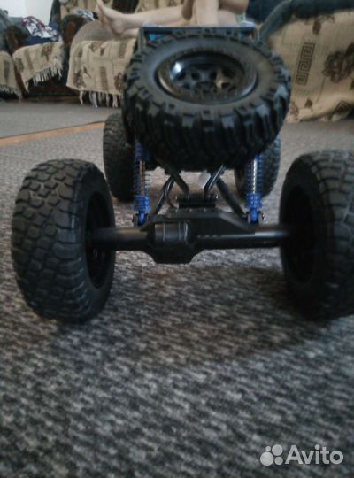 Машина на радиоуправлении 1:10