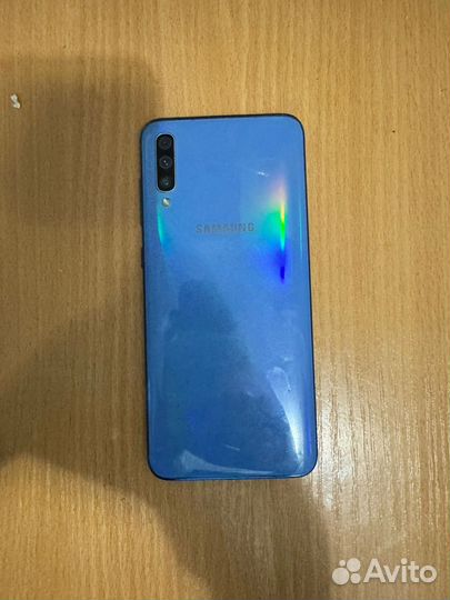 Samsung Galaxy A70, 6/128 ГБ