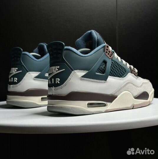 Кроссовки Nike Air Jordan 4