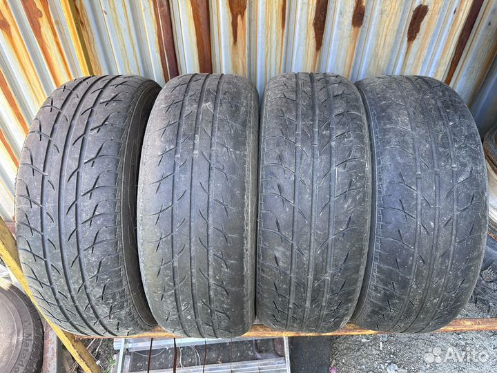 Комплект летних колес 205/60R16