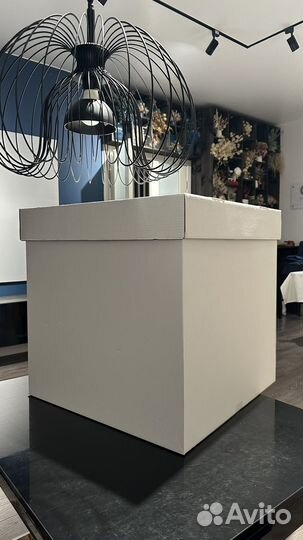 Большая подарочная коробка 