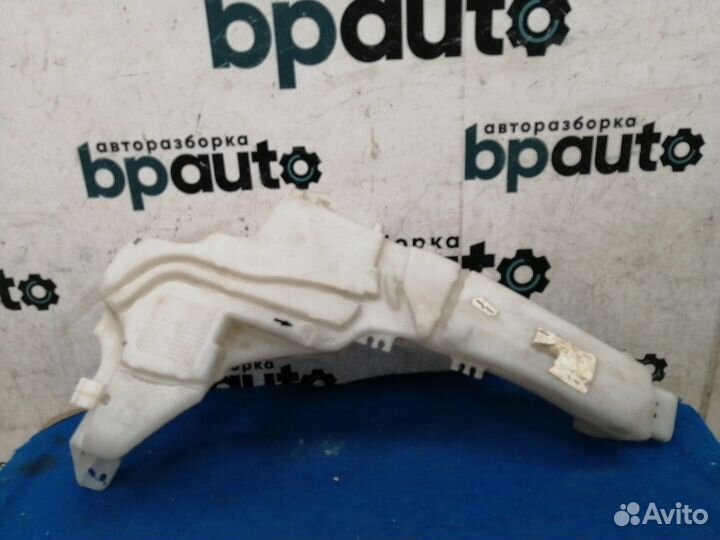 Бачок омывателя 4M51-13K163-AG Ford Focus