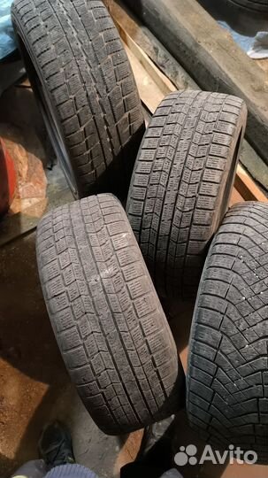 Bridgestone Blizzak Ice 225/50 R17