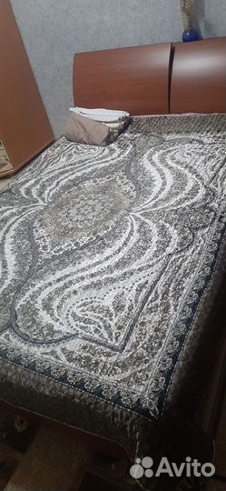 Кровать двухспальная с матрасом бу