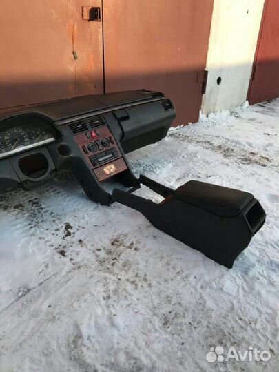 Торпеда на Мерседес е210