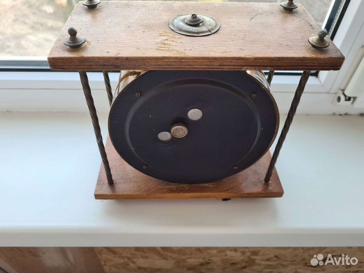 Часы настольные СССР 