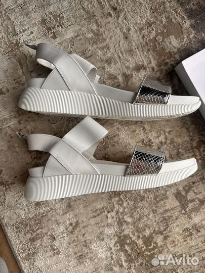 Босоножки baldinini 40