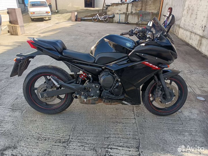 Yamaha fz6r (xj6 xj6f)