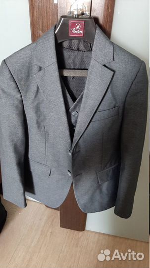 Пиджак жилет школьный р 122