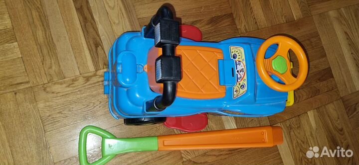 Машинка каталка толокар с ручкой