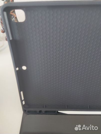 Чехол с клавиатурой и мышкой iPad 10.2