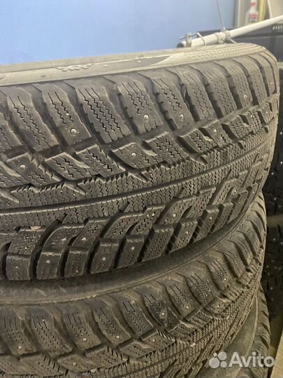 Marshal I'Zen RV Stud KC16 225/60 R18