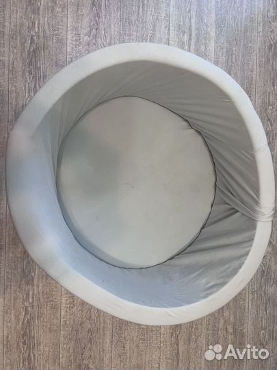 Сухой бассейн с шариками