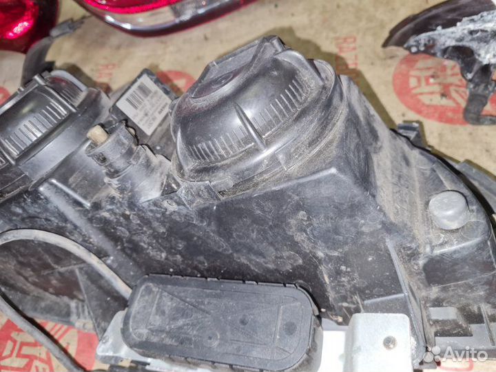 Фара галоген левая Volvo Xc70 SZ B5244T3 2002