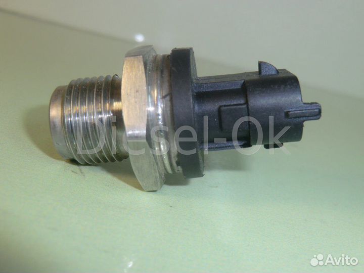 Датчик давления топлива F1A 0281002534 fiat iveco