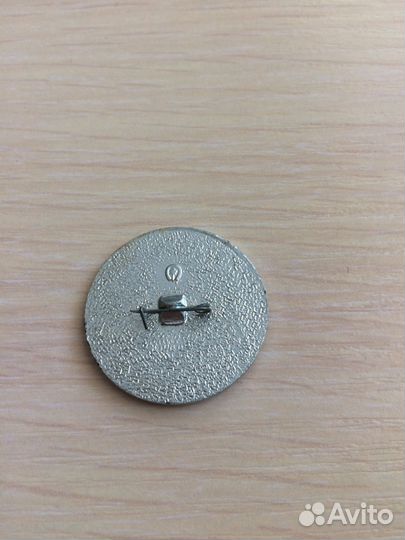 Продаю значок - октябрята