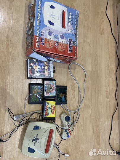 Игровая приставка sega