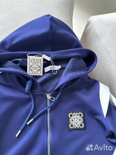 Классный костюм Loewe