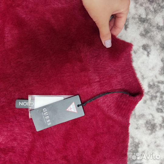 Свитер Guess s