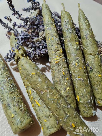 Свечи из пчелиного воска с травами