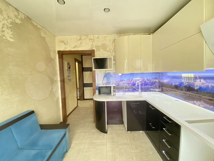 2-к. квартира, 51 м², 3/9 эт.
