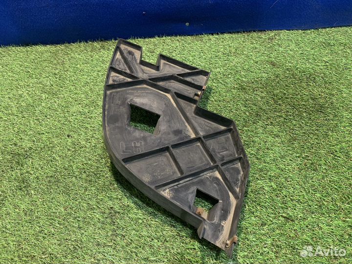 Кронштейн крепления бампера Cadillac Escalade 3