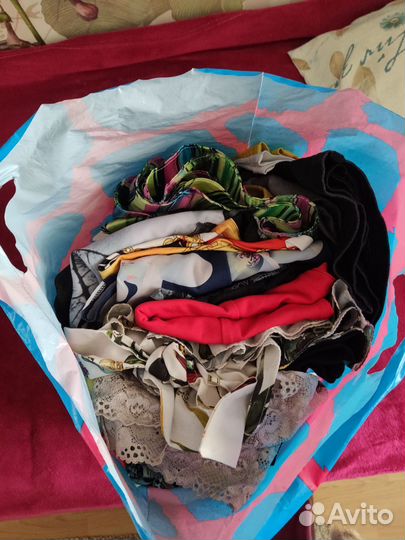 Пакет с вещами