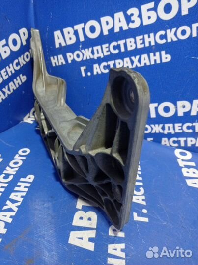 Кронштейн АКПП Bmw E60 седан N52B25 2007