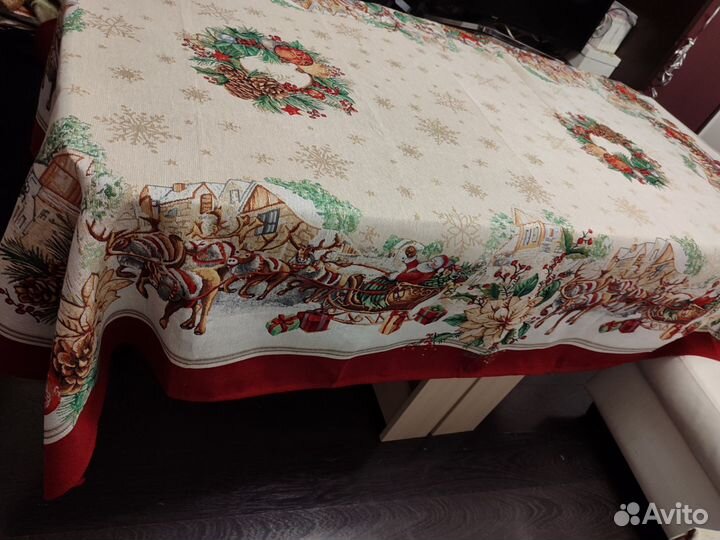 Скатерть новогодняя гобелен 150*220, 3 вида