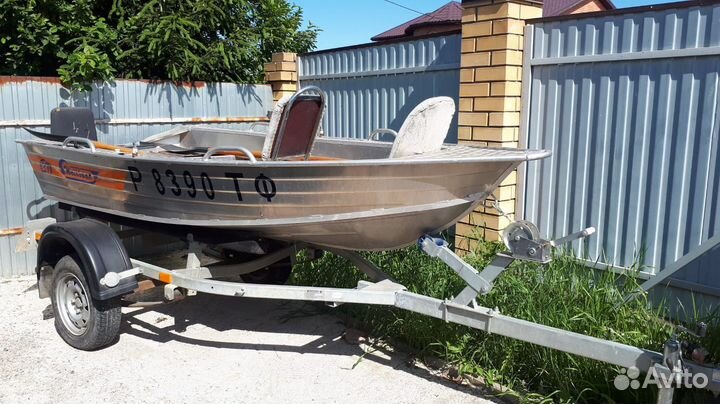 Моторная лодка