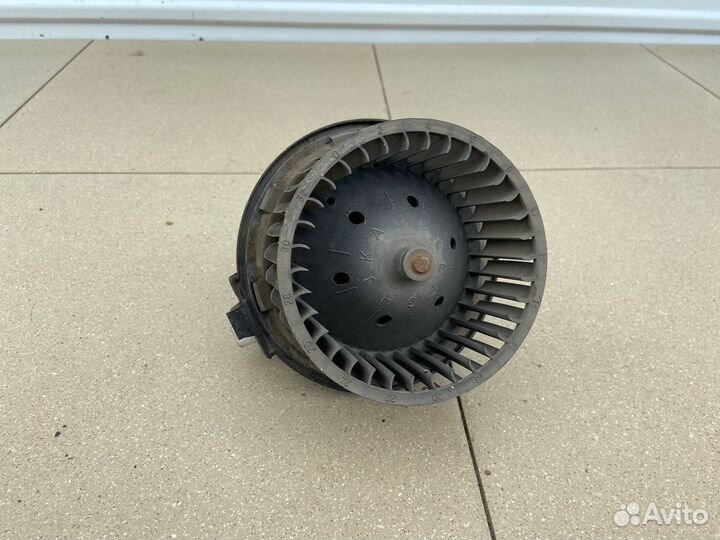 Моторчик печки Volkswagen Golf 2