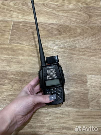 Фиксатор регуляторов частот рации Lira DP-2600 DMR