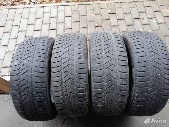 Pirelli Winter Sottozero 3 215/60 R16