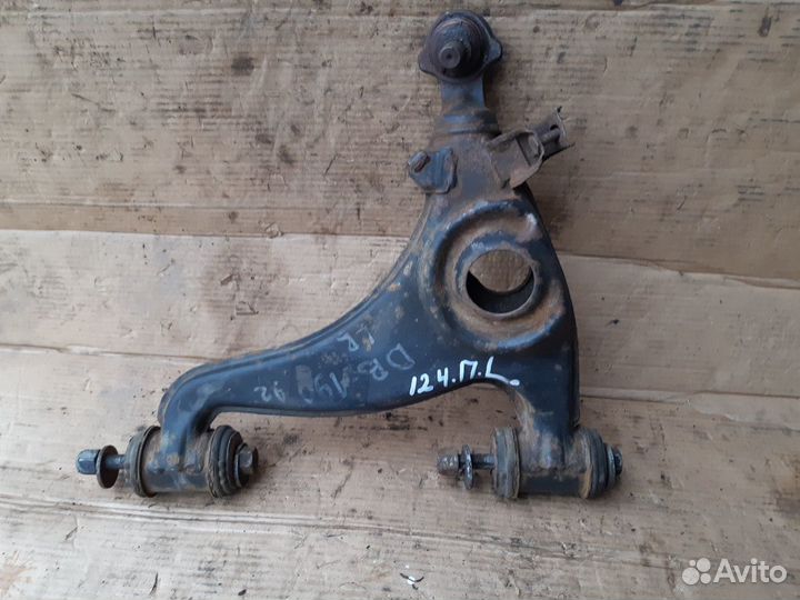 Рычаг передний левый Мерседес 124