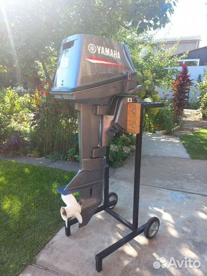 Подставка для лодочного мотора