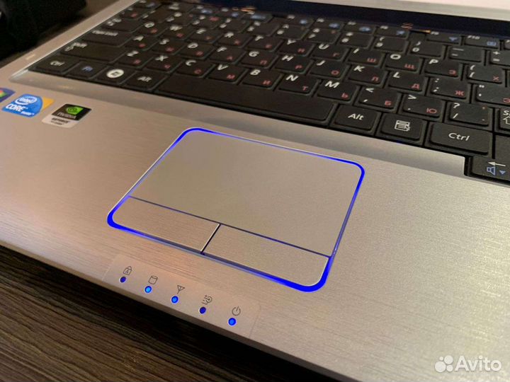 Как Новый i3, В Идеале, Мощный Samsung